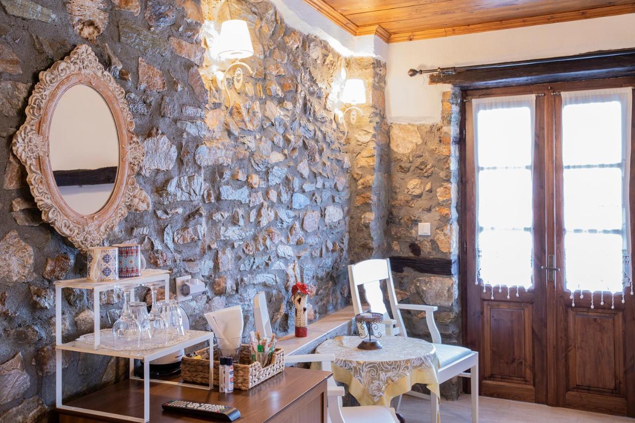 Guesthouse Ourania Palaios Panteleimonas Esterno foto